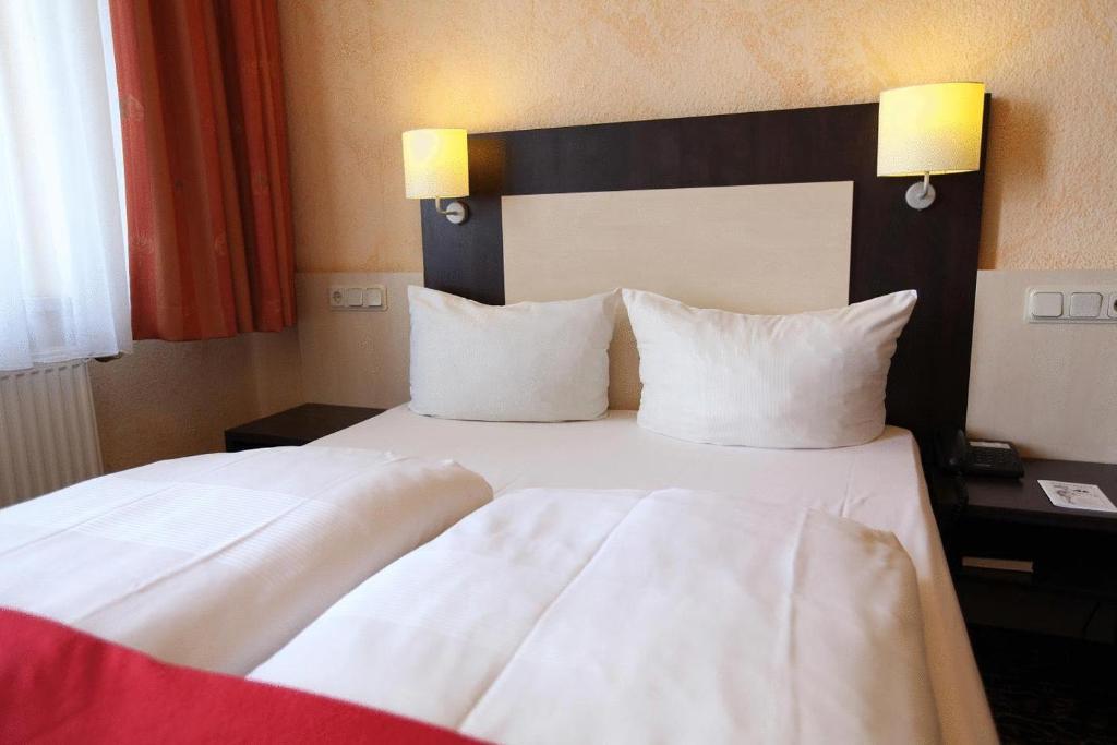 Adesso Hotel Kassel -Pay At Property On Arrival- Ihr Automatenhotel In Kassel Exterior photo