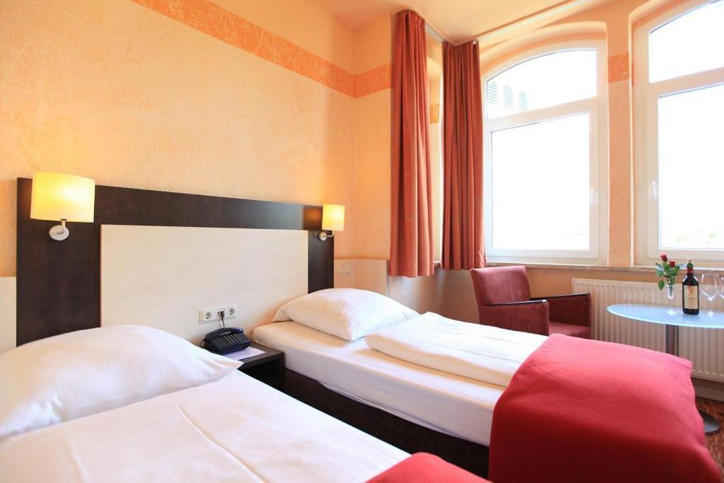 Adesso Hotel Kassel -Pay At Property On Arrival- Ihr Automatenhotel In Kassel Exterior photo